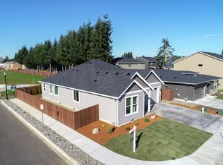 10900 NE 122nd Pl, Vancouver, WA 98682