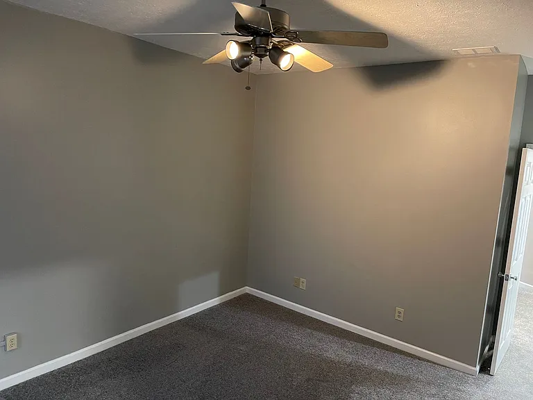 511 Columbia St — Photo 11