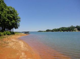 620 Old Salem Rd, Seneca, SC 29672