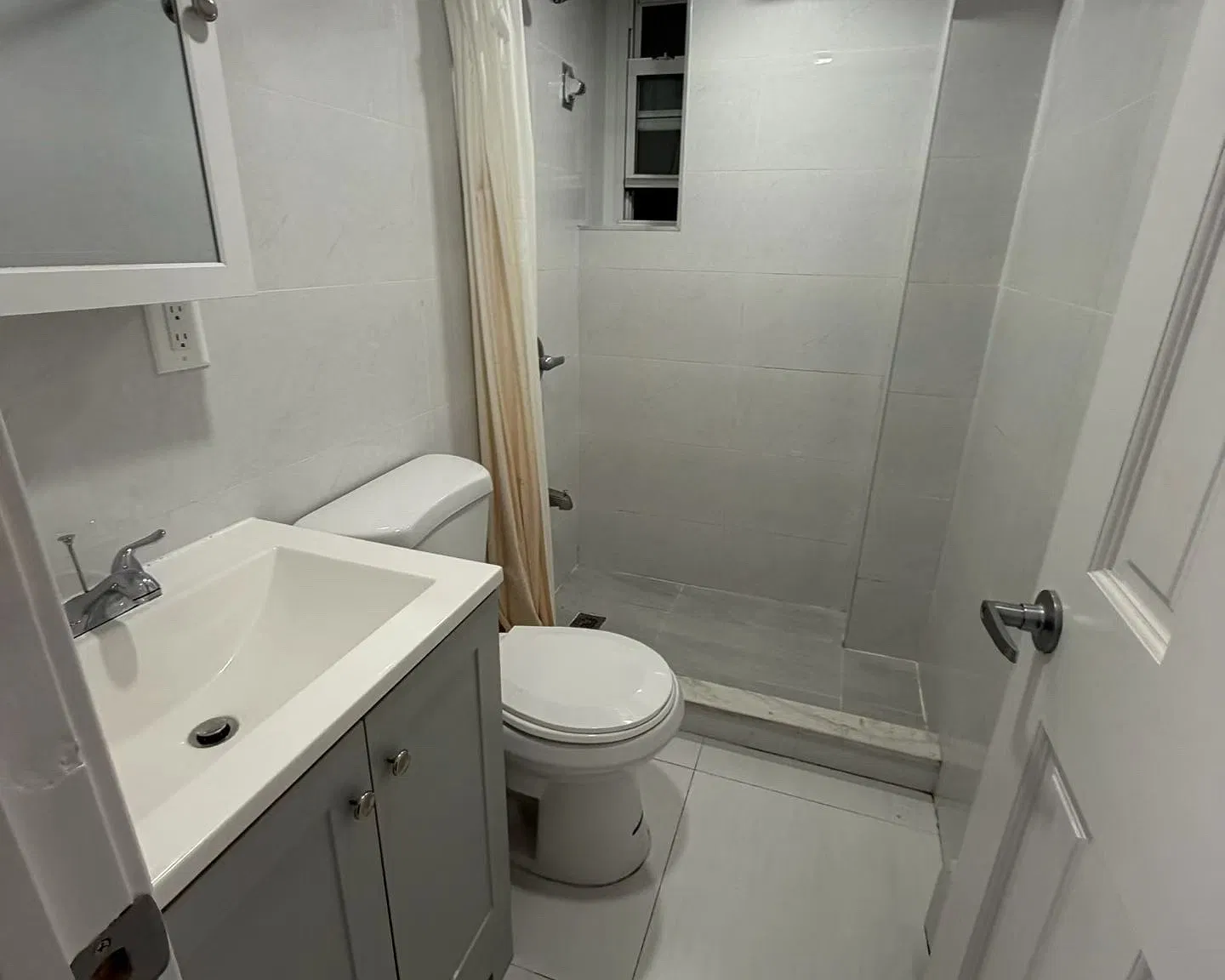 2 bed, $2,000 — Photo 4