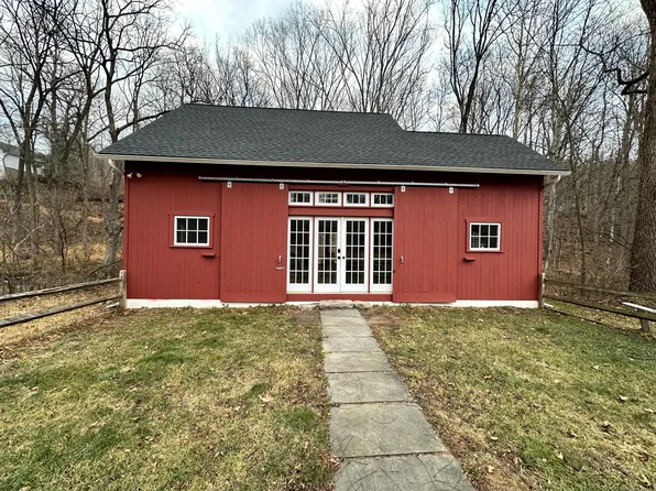 10 Waller Road, New Milford, CT 06755