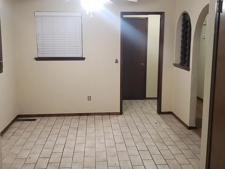 930 Brookhurst Blvd — Photo 3