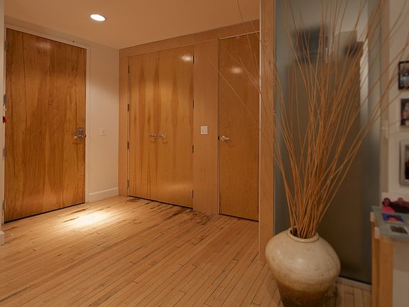 2nd image of 106 N High St APT 406