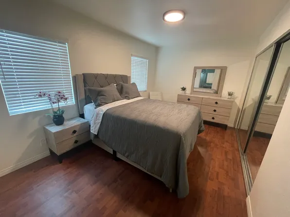 1327 W 219th St, Torrance, CA 90501