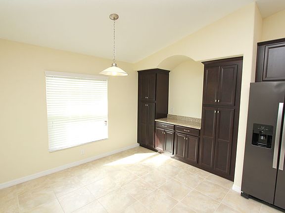 2nd image of 27 Bud Shire Ln