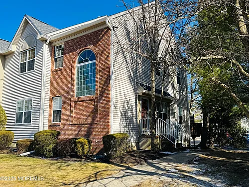 113 Richmond Ct N #67 Photo 1 113 Richmond Ct N #67 Photo 1