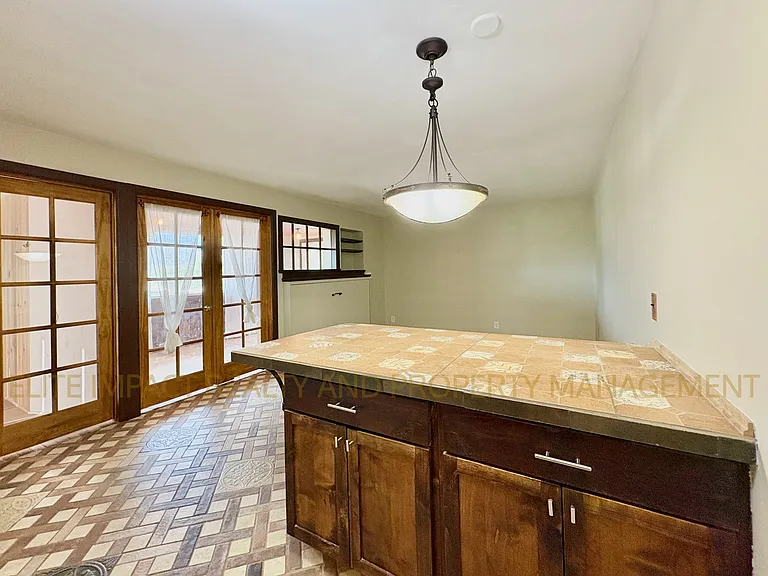 2819 N Woodland Ave #2 — Photo 12