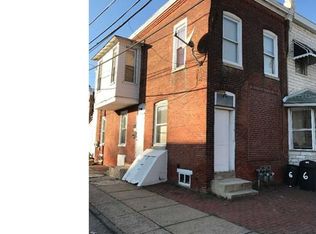 8 S 5th St, Darby, PA 19023