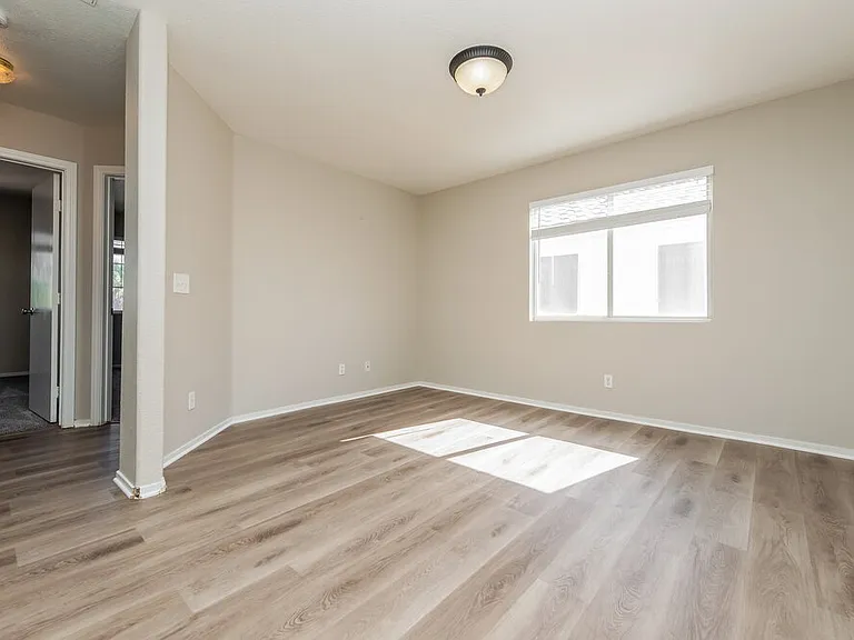 2205 Royal Caribbean Ave — Photo 14