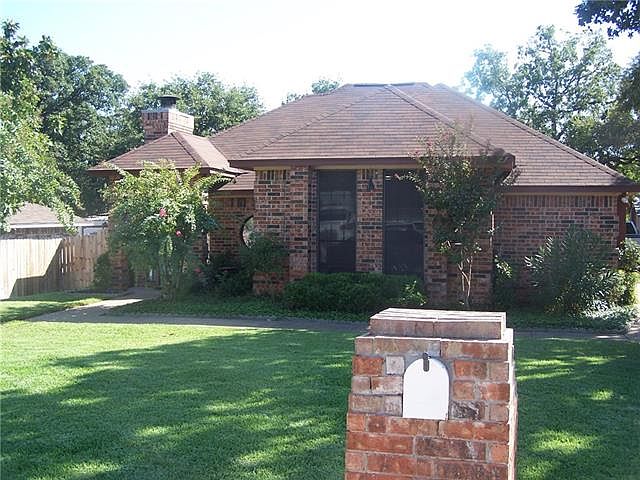 1st image of 102 Hilltop Dr