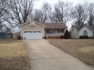 207 Ridgecreek Dr, Trinity, NC 27370