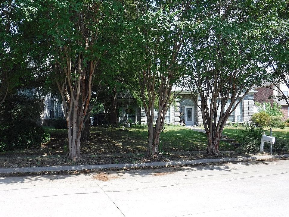 2nd image of 8017 Pickard Dr