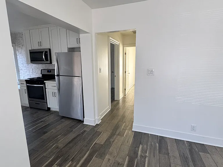 2965 Arlington Ave — Photo 14
