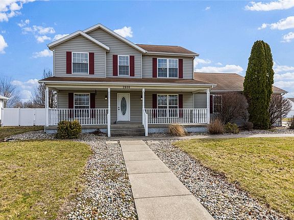3rd image of 2806 Deerhaven Dr