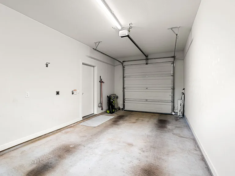 705 N Bluff Dr #6 — Photo 27