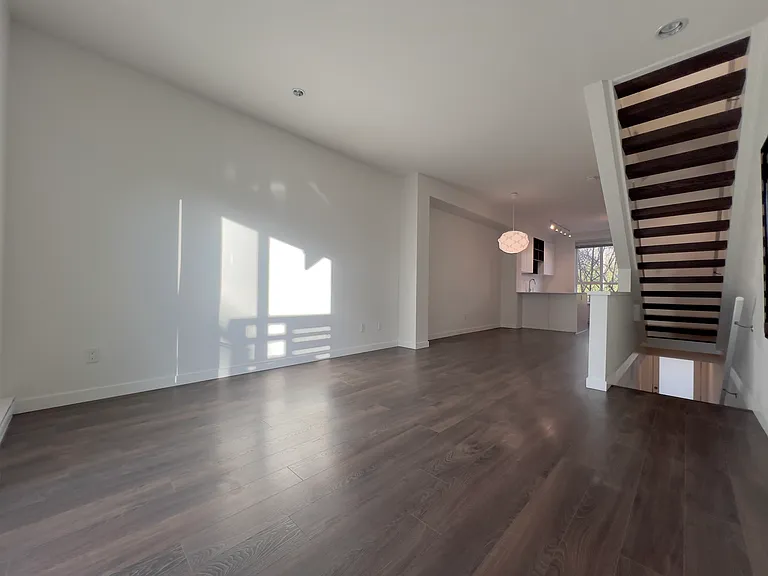 19159 Watkins Dr #15 — Photo 7