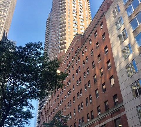 4th image of 232-236 E 47th St #18D