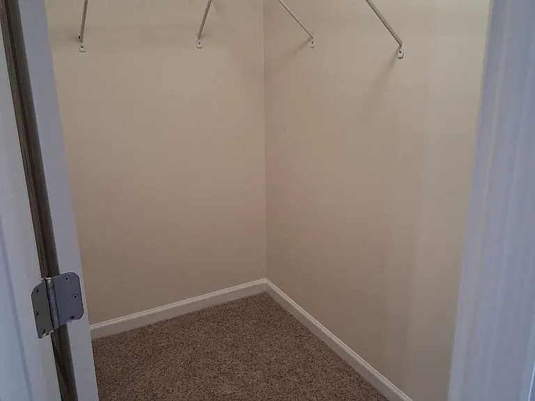 6208 Ellenwood Dr — Photo 22