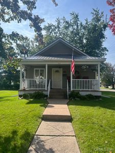 719 Kent St, Iron Mountain, MI, 49801