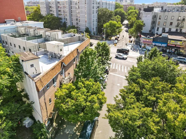 852 Home Street image 22 of 22