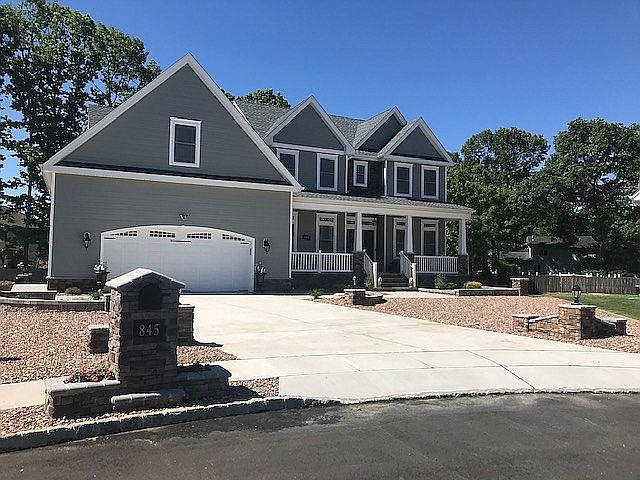 1st image of 845 Ethan Ct