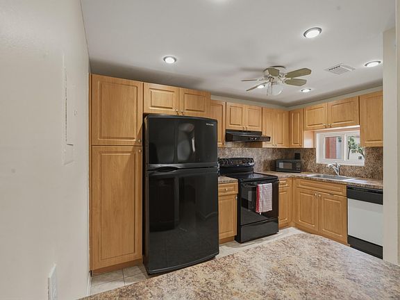2nd image of 9720 S Hollybrook Lake Drive #205