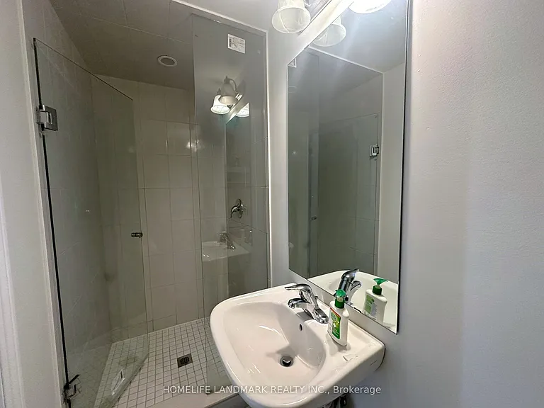 18 Lavinia Rd — Photo 6