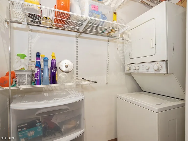 728 W Jackson Blvd #324 — Photo 40