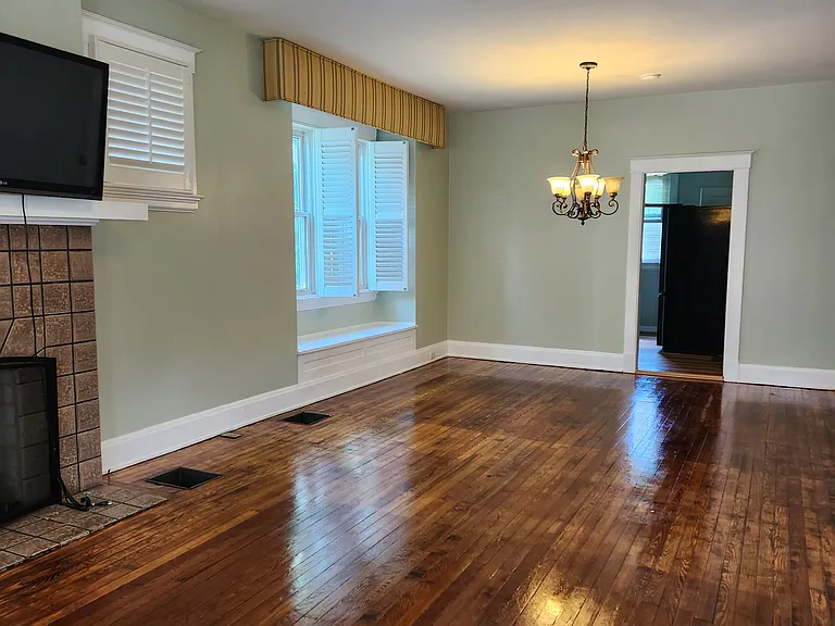 103 Joyce Ave — Photo 3