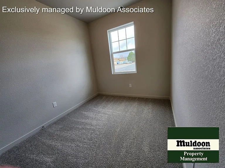 898 S Harmony Dr — Photo 9
