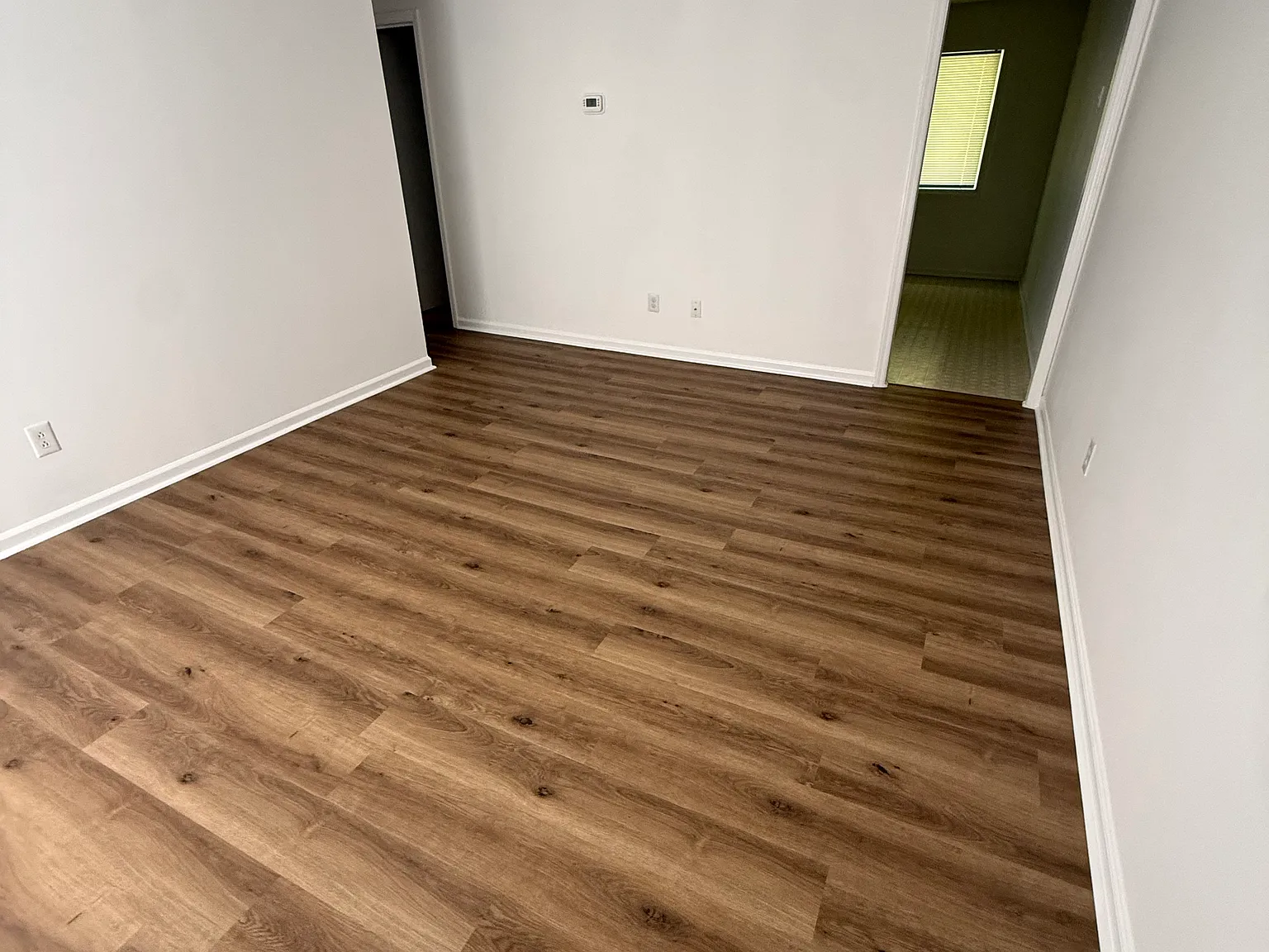 2 bed, 820 sqft, $890 — Photo 2