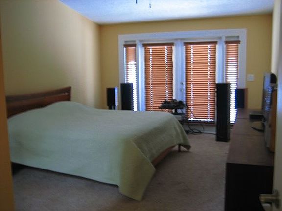 5th image of 2588 Sykes Creek Dr