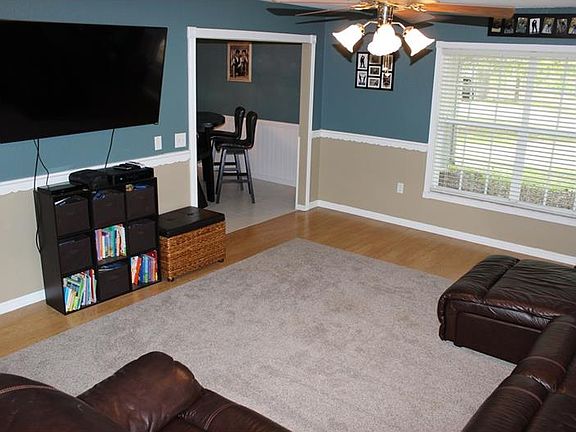 4th image of 2032 Chynn Ave
