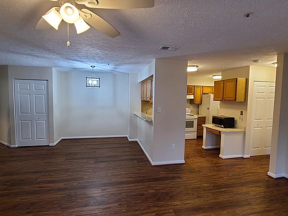 2nd image of 12205 Eagles Nest Ct APT H