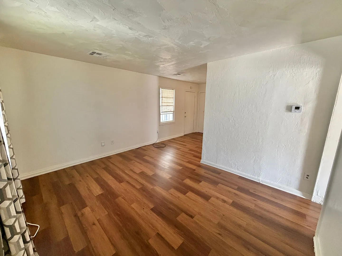 2 bed 1 bath cute home — Photo 4