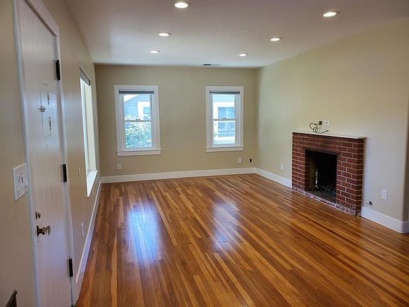 4th image of 1328 57th St