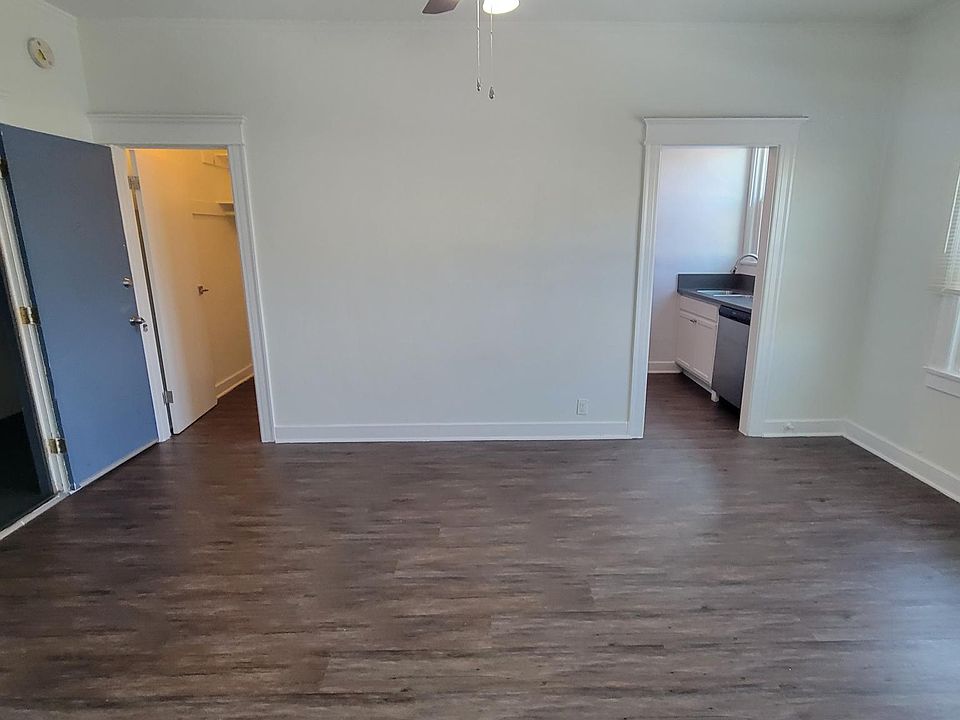 1st image of 563 N Heliotrope Dr #208A