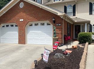 401 Live Oak Ln, Dalton, GA 30721