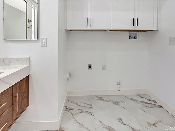 4th image of 3242 Yellowtail Dr