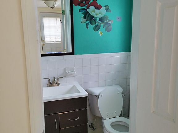 4th image of 47 Francis St