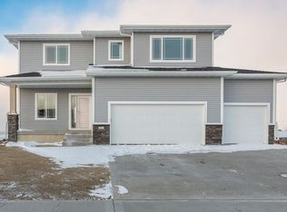 200 Aaron Ave NW, Bondurant, IA 50035