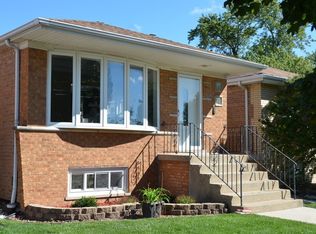 6136 W 59th St, Chicago, IL 60638