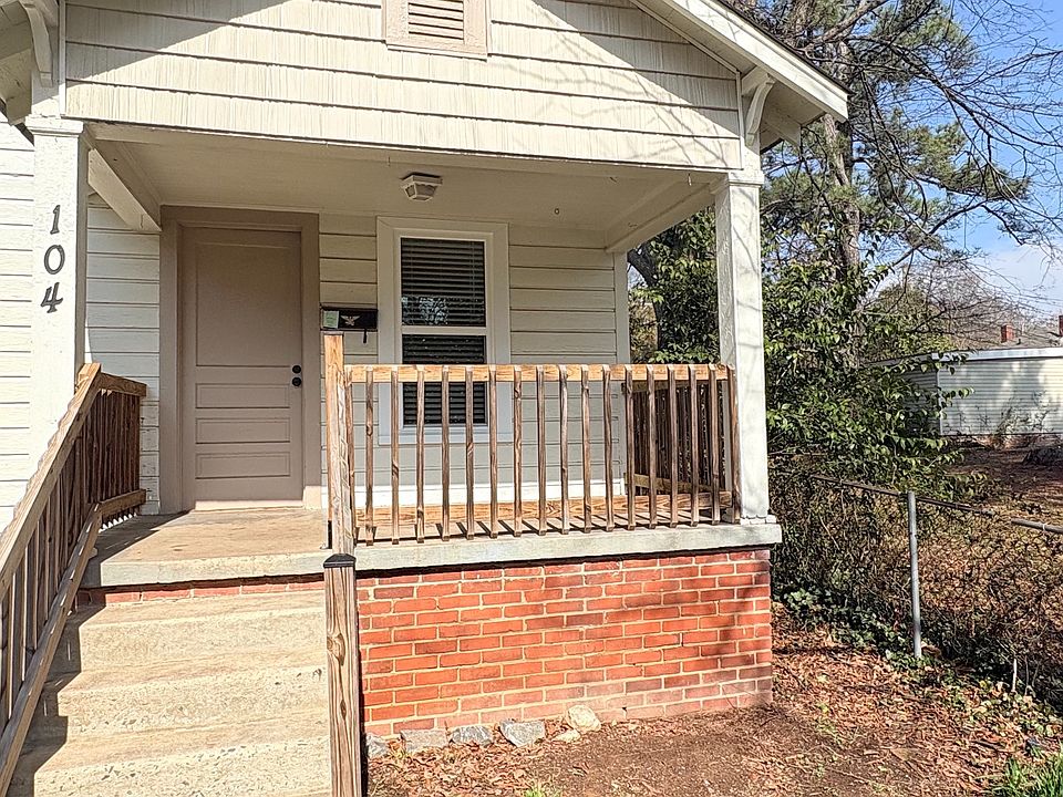 1st image of 104 Freeze Ave NW