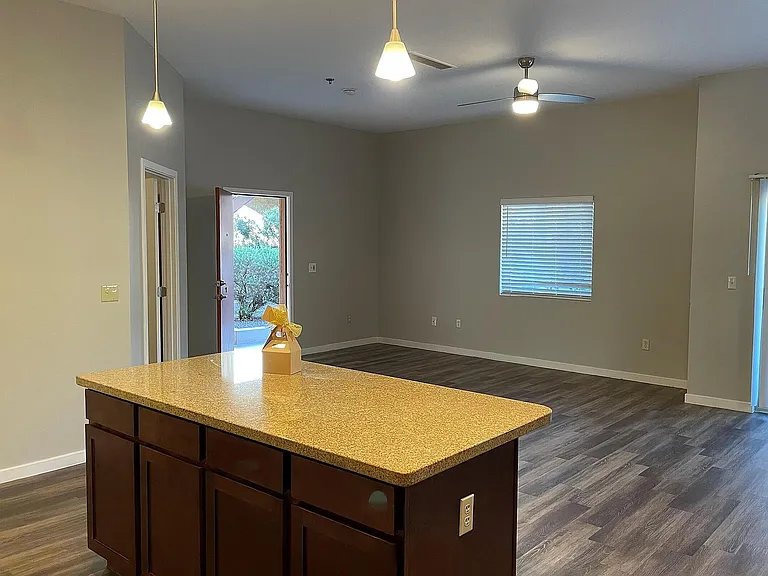 3 Bed 3 Bath