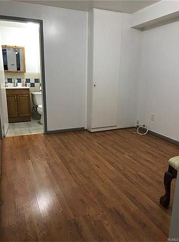 1st image of 4391 Barnes Ave
