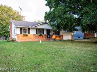 4505 Old Carriage Rd, Flint, MI 48507