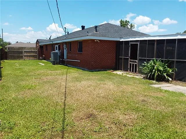 2025 Starling Dr — Photo 30