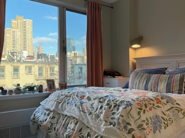 517 West 46th Street image 3 of 8