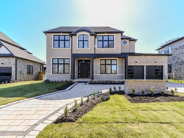 302 Tuck Dr, Burlington, ON L7L 2P9