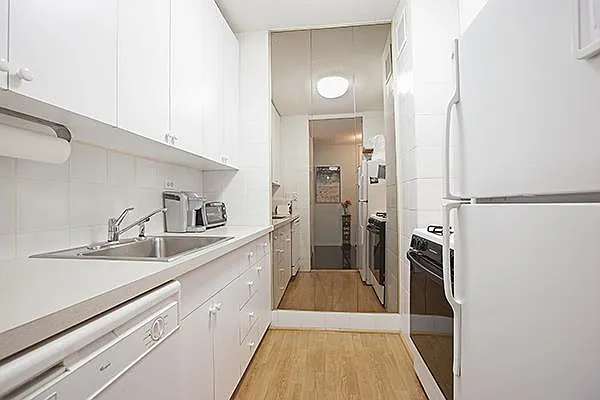 Sold by William Raveis Real Estate | media 10